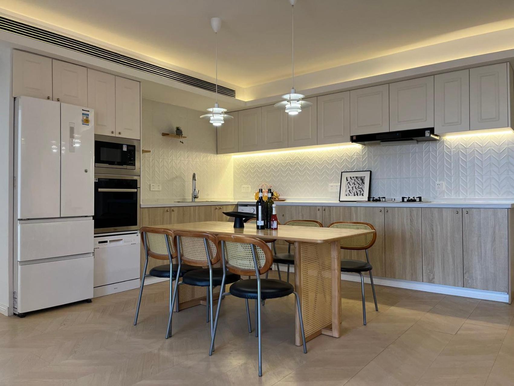 4 Bedroom With Bund View Apartment