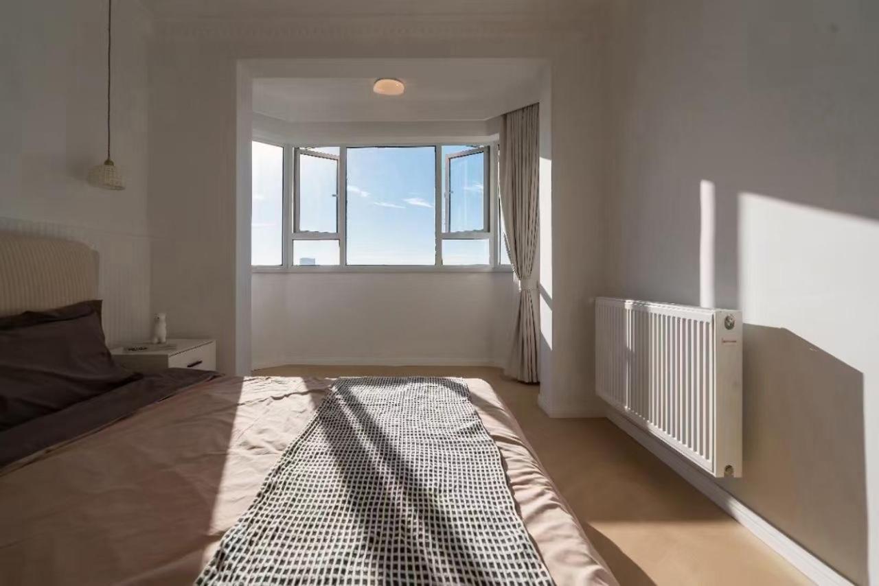 4 Bedroom With Bund View Apartment *